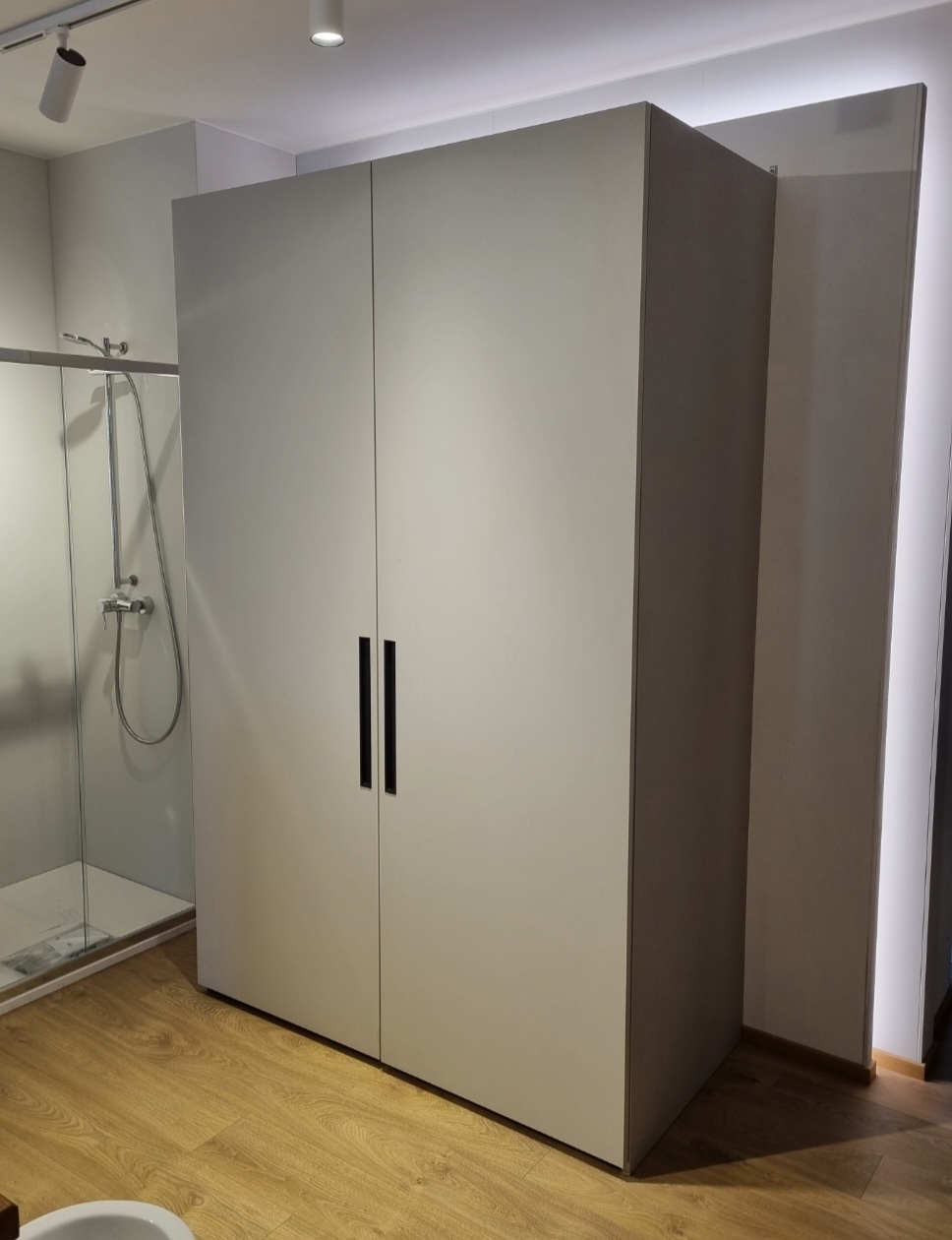Cucina SCAVOLINI BOXI con ante laminato e piano marmo