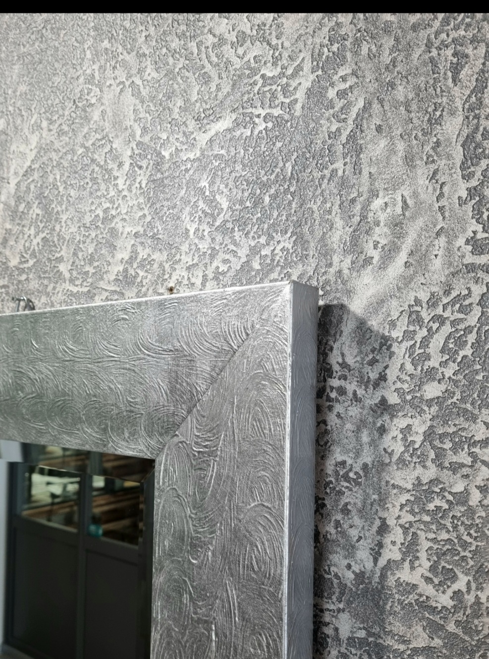 Specchiera rettangolare PAOLINI con cornice argentata a pennellata