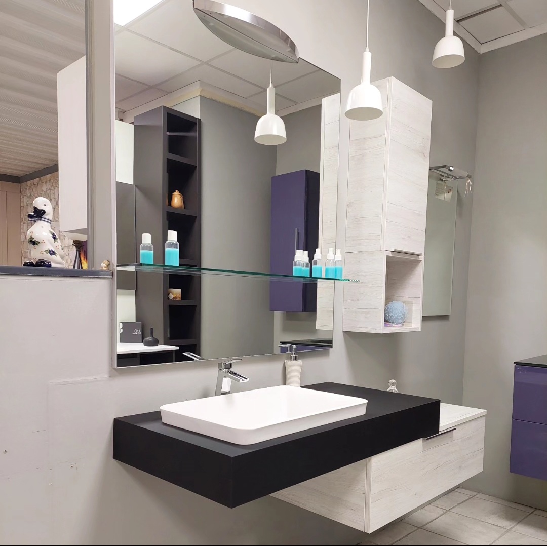 Composizione bagno EVO Nice Bagno laminato effetto venato grigio con maniglia cromata