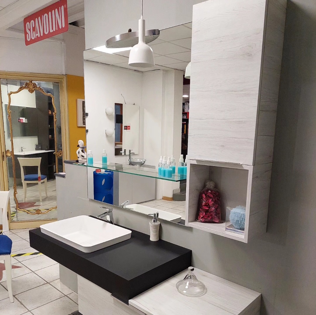 Composizione bagno EVO Nice Bagno laminato effetto venato grigio con maniglia cromata