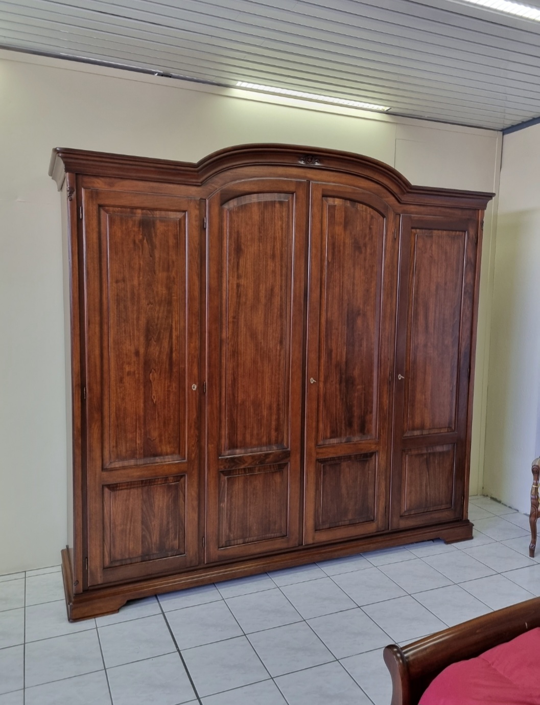 Camera da letto ELLEGI in legno massello