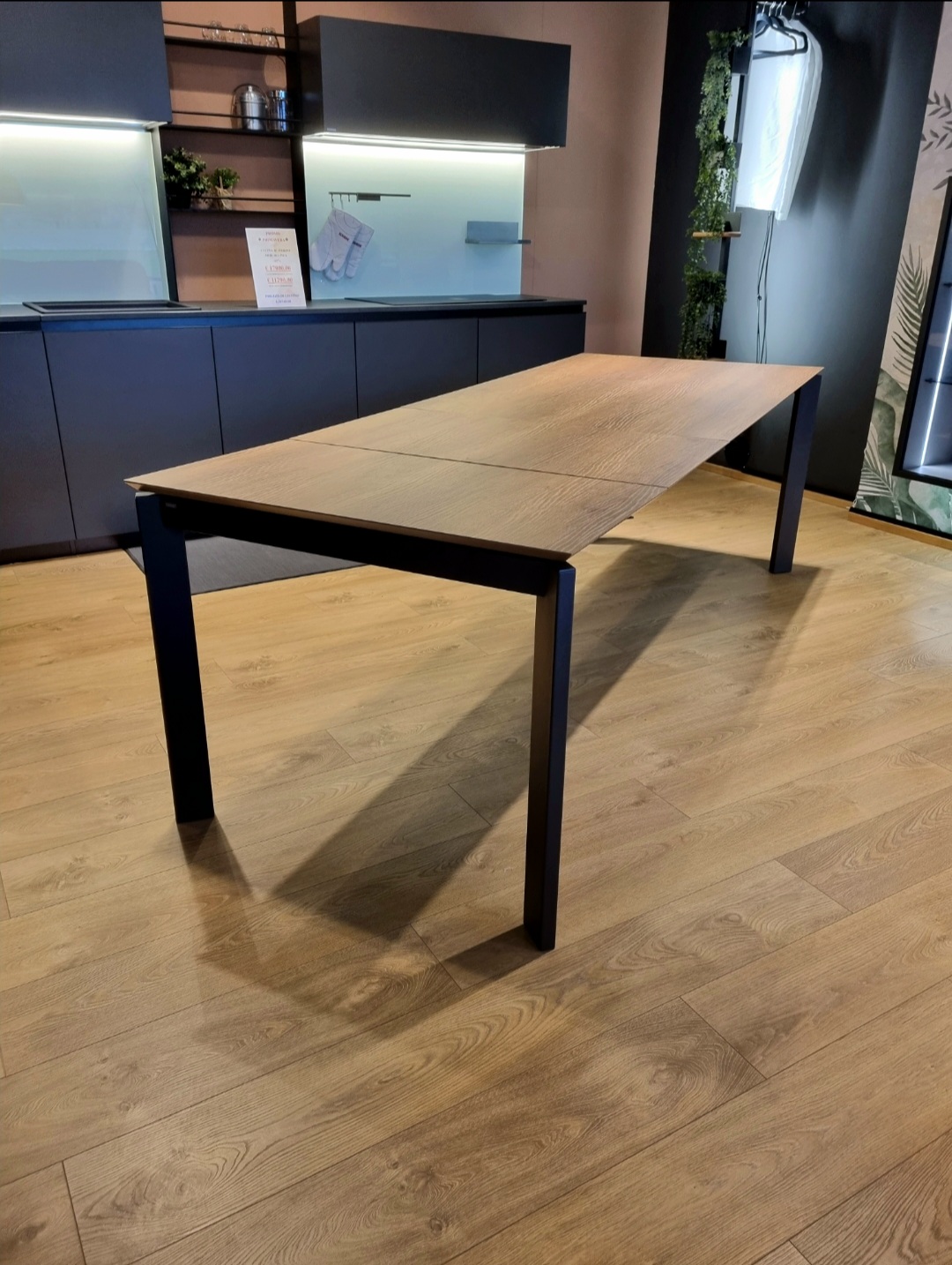 TAVOLO mod. SPACE ditta SCAVOLINI