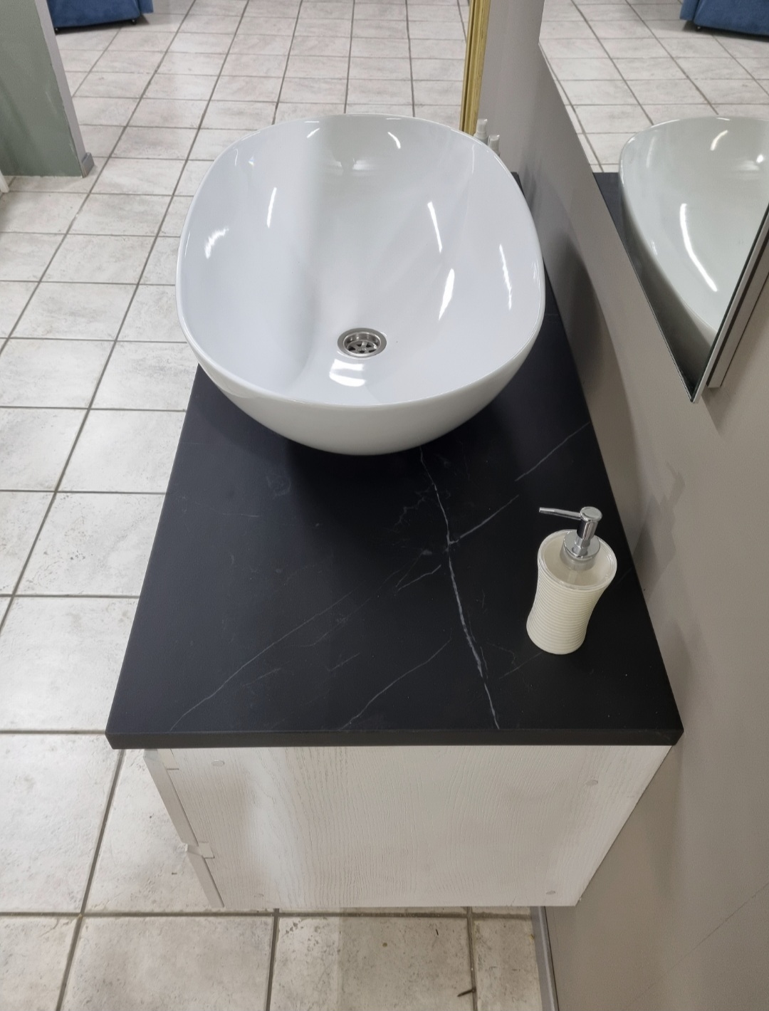 BAGNO mod. RIVO ditta SCAVOLINI