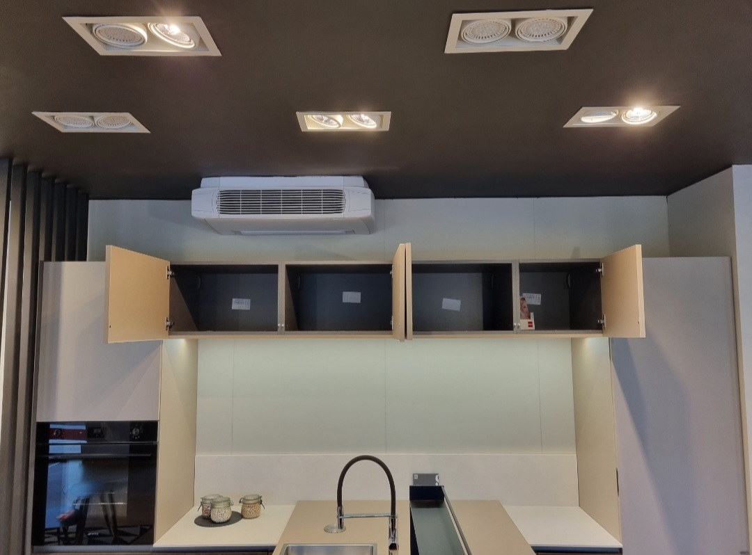 CUCINA MIRA ditta SCAVOLINI