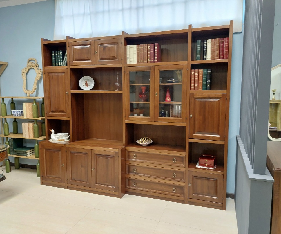 Parete soggiorno/libreria in noce tulipier massello