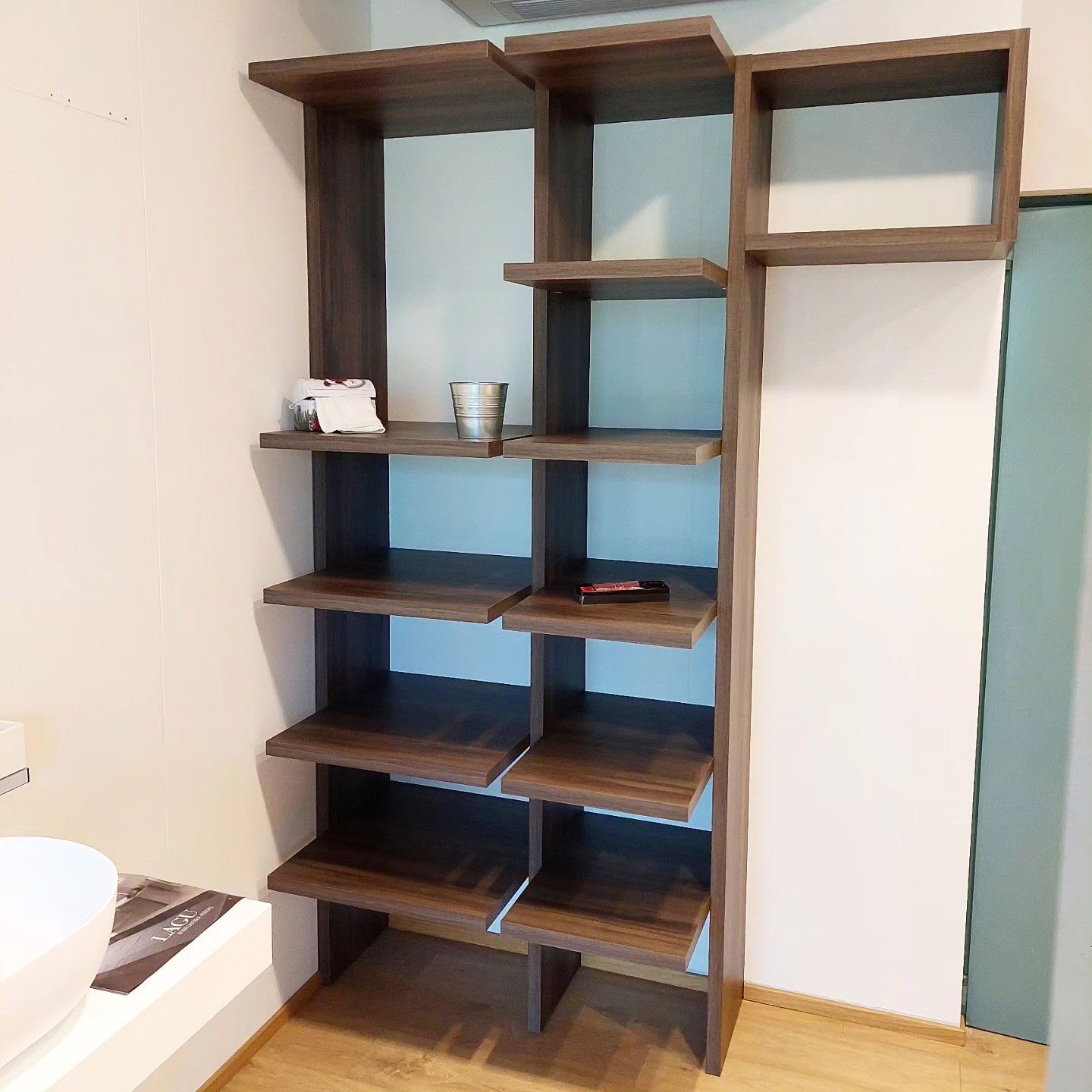 Composizione parete FLUIDA ditta Scavolini