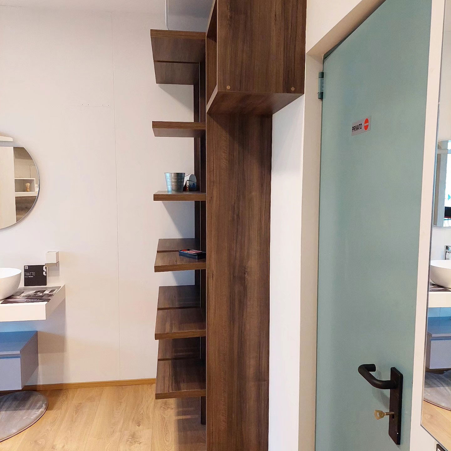 Composizione parete FLUIDA ditta Scavolini