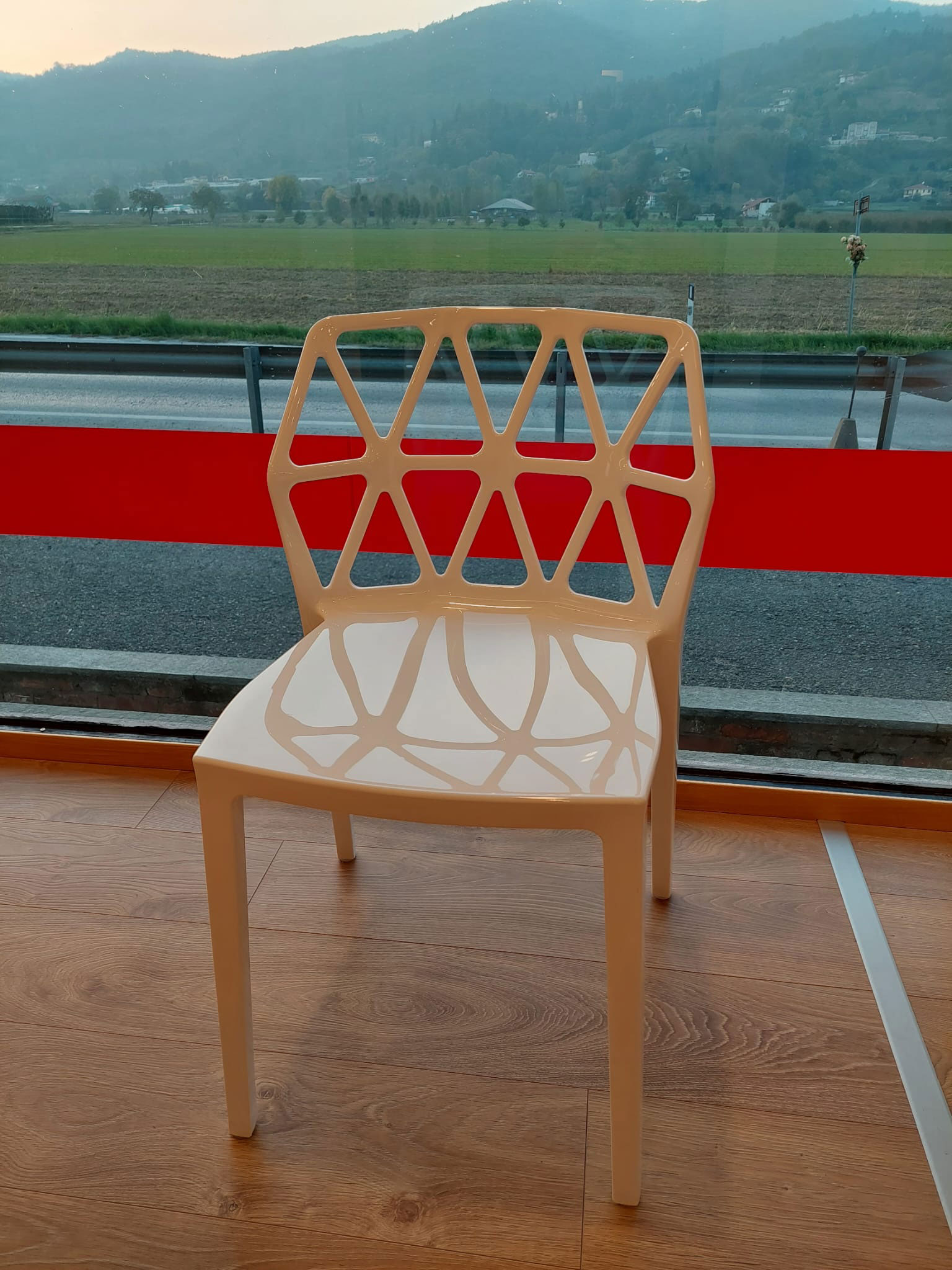 SEDIA mod. ALCHEMIA in polipropilene bianco lucido