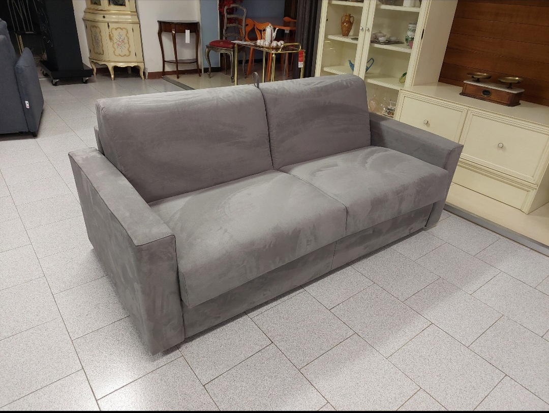 Divano letto GRAFI ditta MIFORM ITALIA