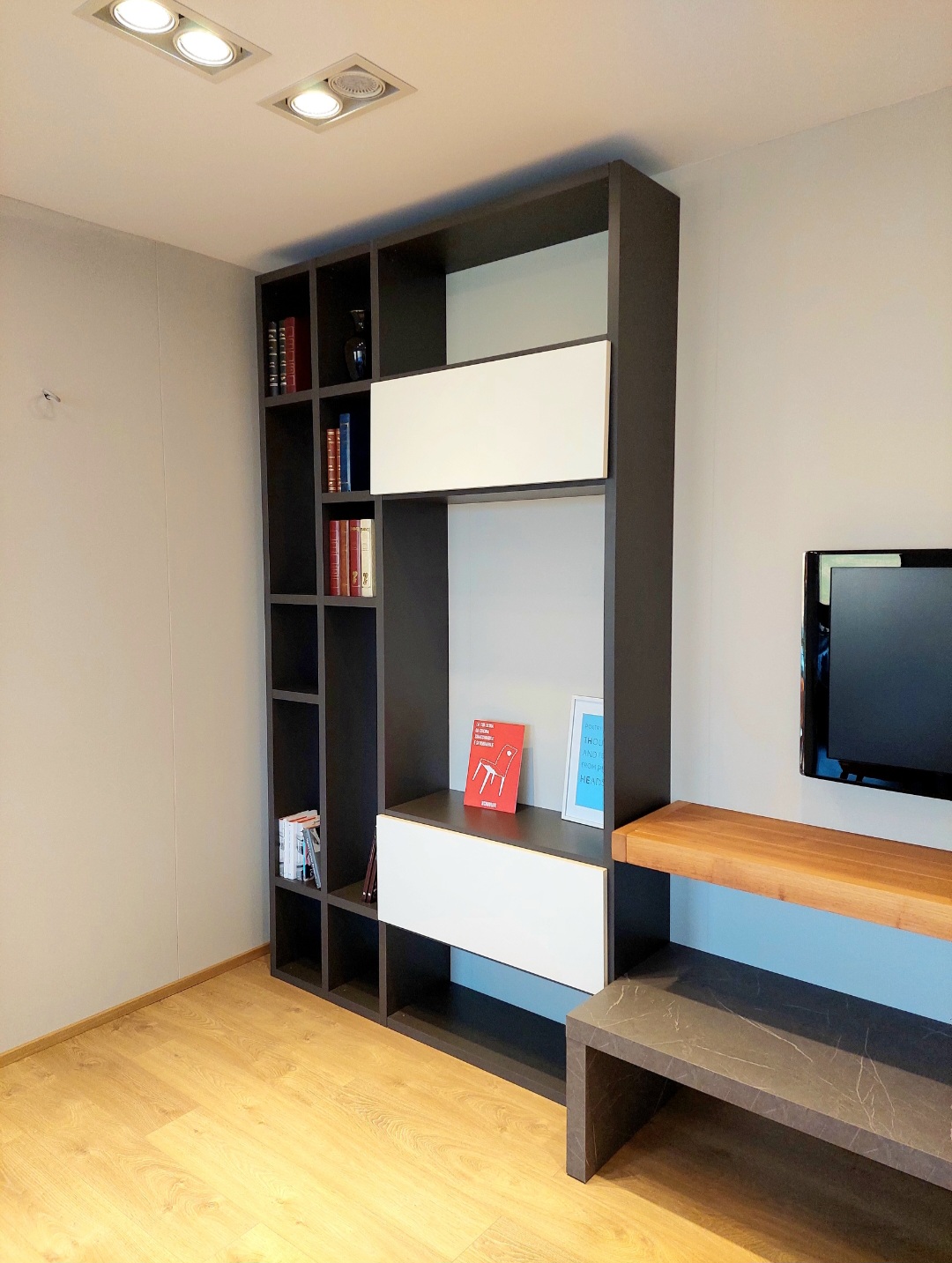 Parete soggiorno SCAVOLINI Mod. LIBERAMENTE