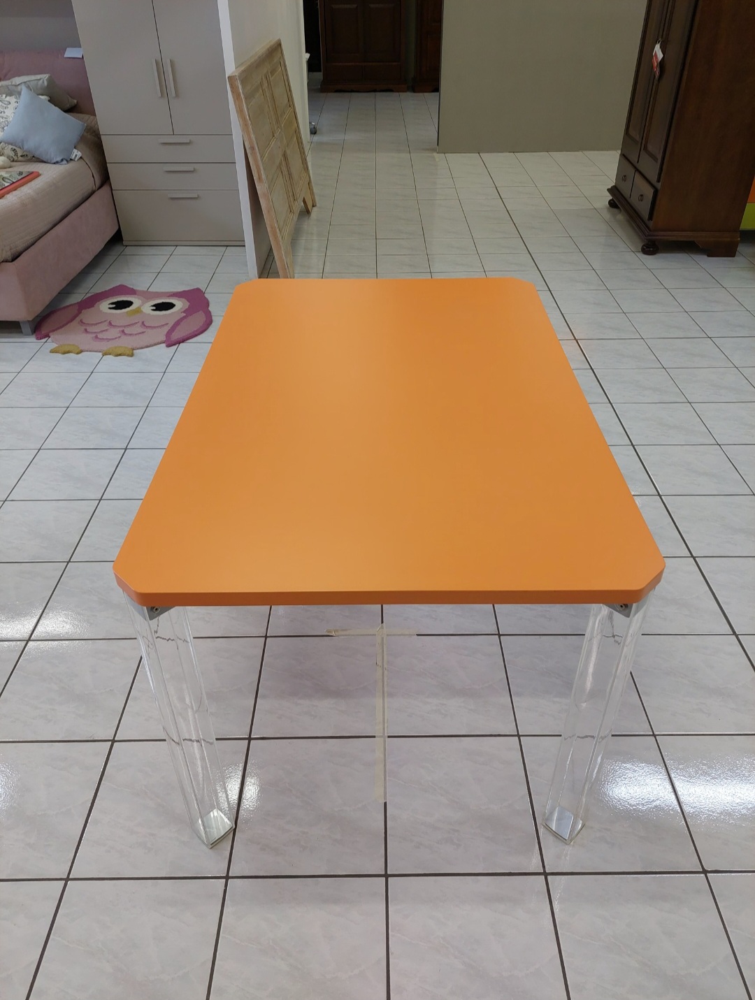 Tavolo mod. EMPORIUM arancione
