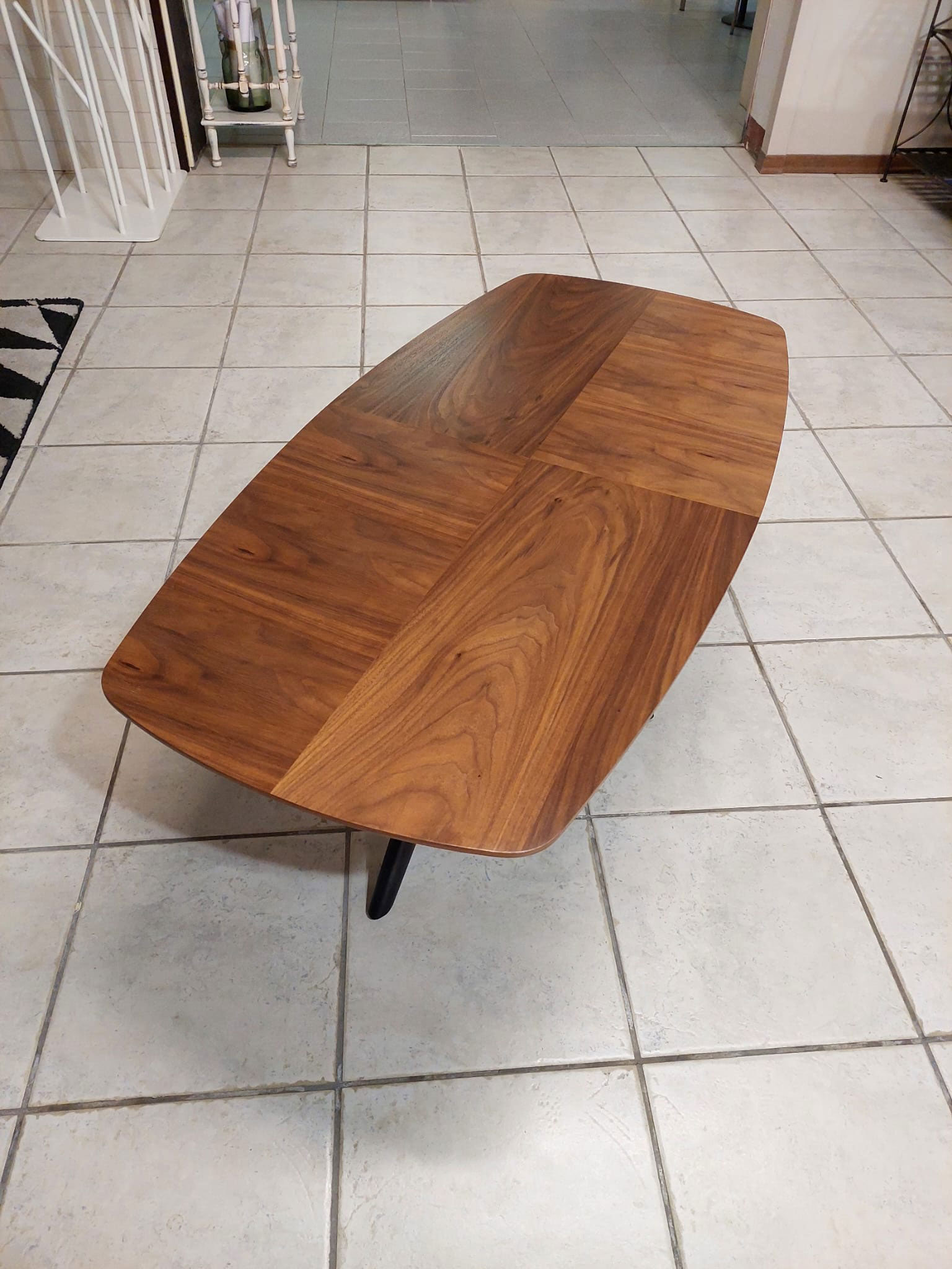 Tavolino mod. TOD JF in legno di noce